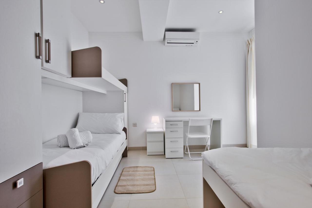 Bright And Central 2 Bedroom Apartment In สลีมา ภายนอก รูปภาพ
