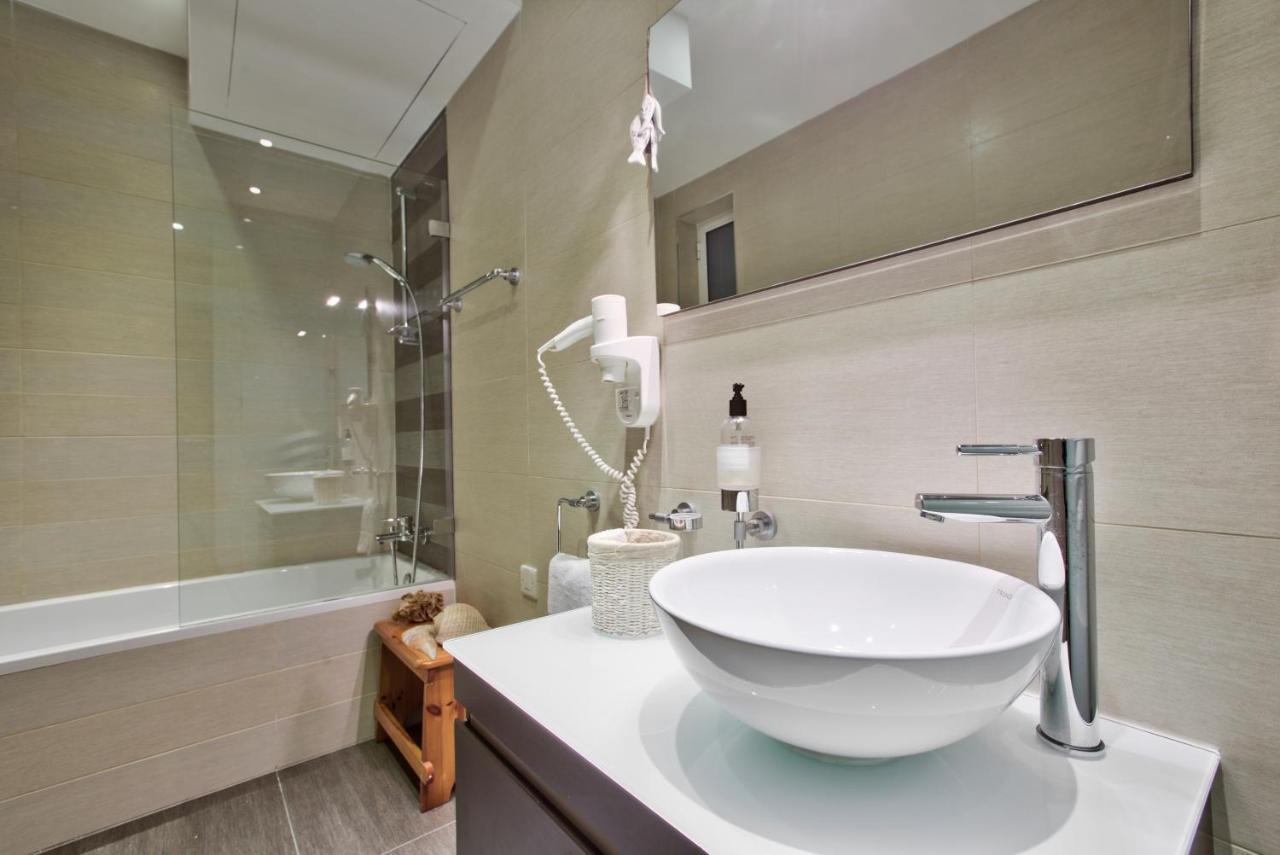 Bright And Central 2 Bedroom Apartment In สลีมา ภายนอก รูปภาพ